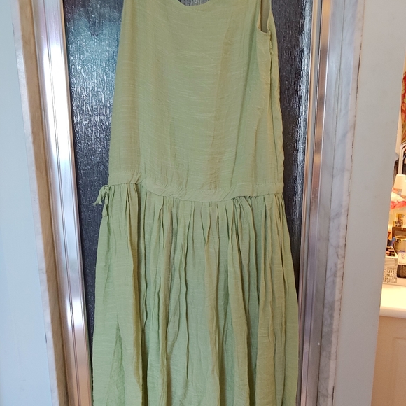 Green oversized dress - Picture 2 of 2